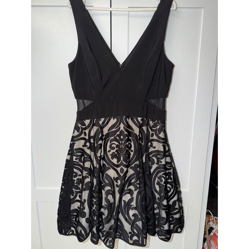 Xscape Womens Black Damask Mesh Cutout V-Neck Cocktail Dress Size 14 XS8720